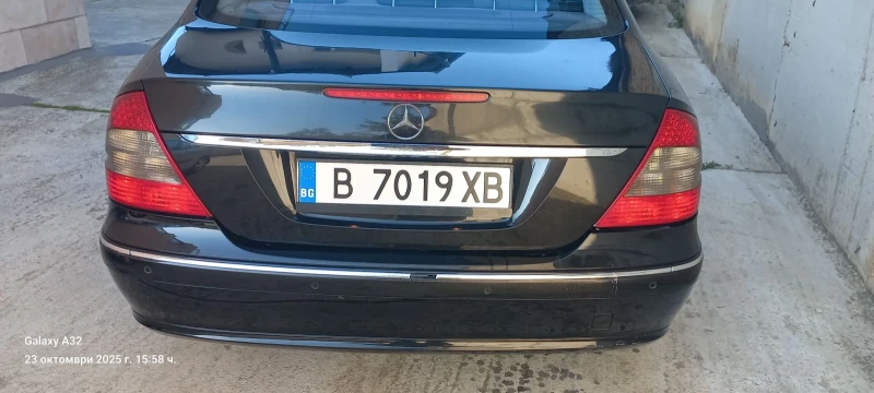 Mercedes-Benz E 280, снимка 3 - Автомобили и джипове - 52347053