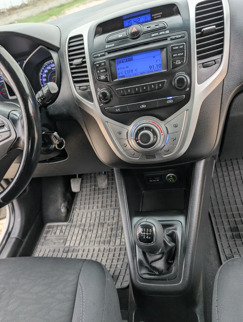 Hyundai Ix20 1.4 90кс GPL, снимка 11 - Автомобили и джипове - 52319046