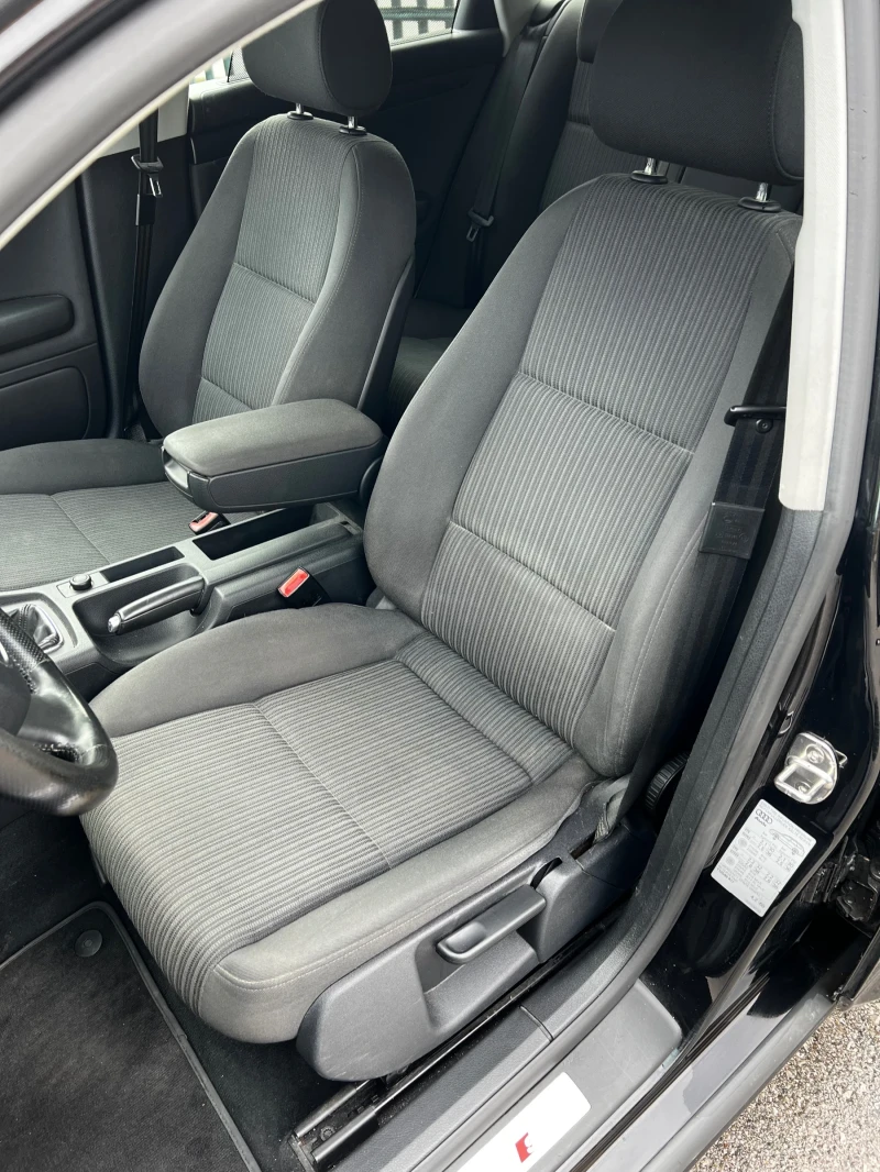 Audi A4  S-line  1.6 бензин 102к.с. , снимка 12 - Автомобили и джипове - 52598494