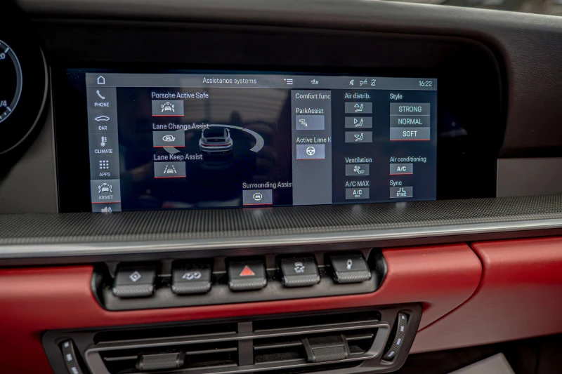 Porsche 911 4S/Convertible/PDLS+ /PDK/Bose/PVTS Plus , снимка 13 - Автомобили и джипове - 52829725