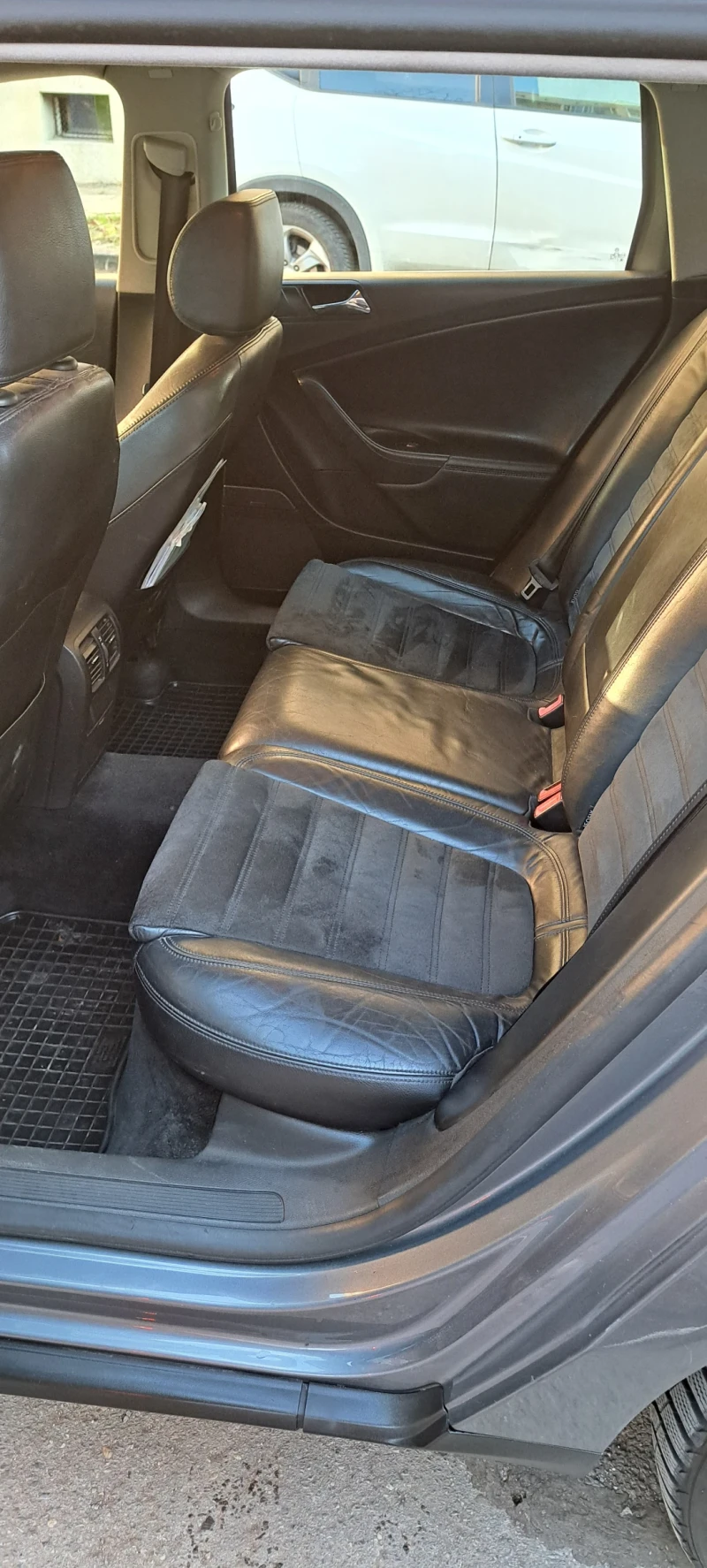 VW Passat 2.0 TDI 140, снимка 11 - Автомобили и джипове - 52926592