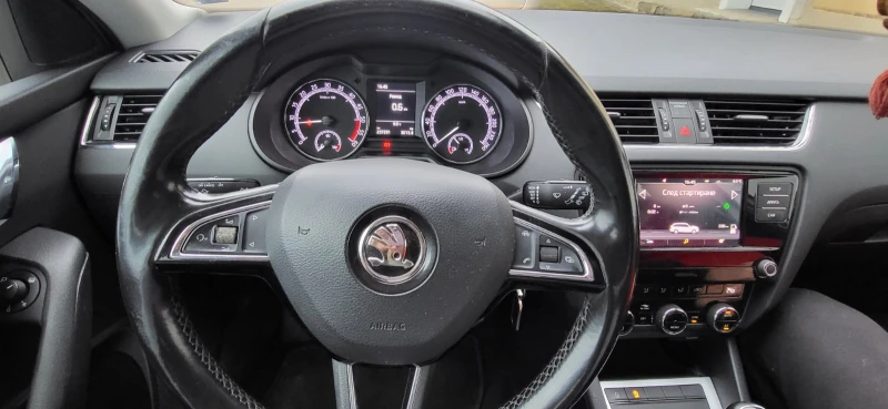 Skoda Octavia Бял, снимка 16 - Автомобили и джипове - 53400857