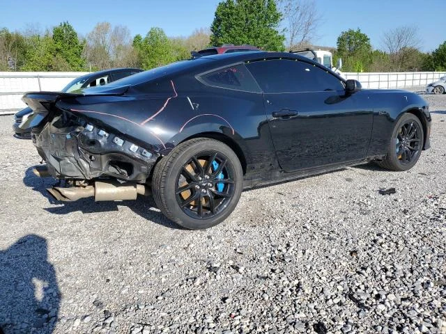 Ford Mustang 5.0L 8 Rear-wheel drive - изображение 7