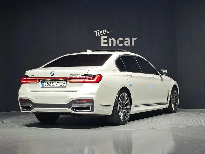 BMW 740 3.0 380 hp Automatic, снимка 2 - Автомобили и джипове - 55479182