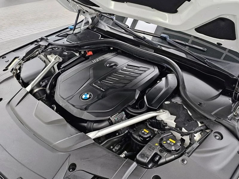 BMW 740 3.0 380 hp Automatic, снимка 6 - Автомобили и джипове - 55479182