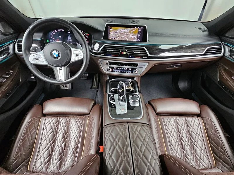 BMW 740 3.0 380 hp Automatic, снимка 7 - Автомобили и джипове - 55479182