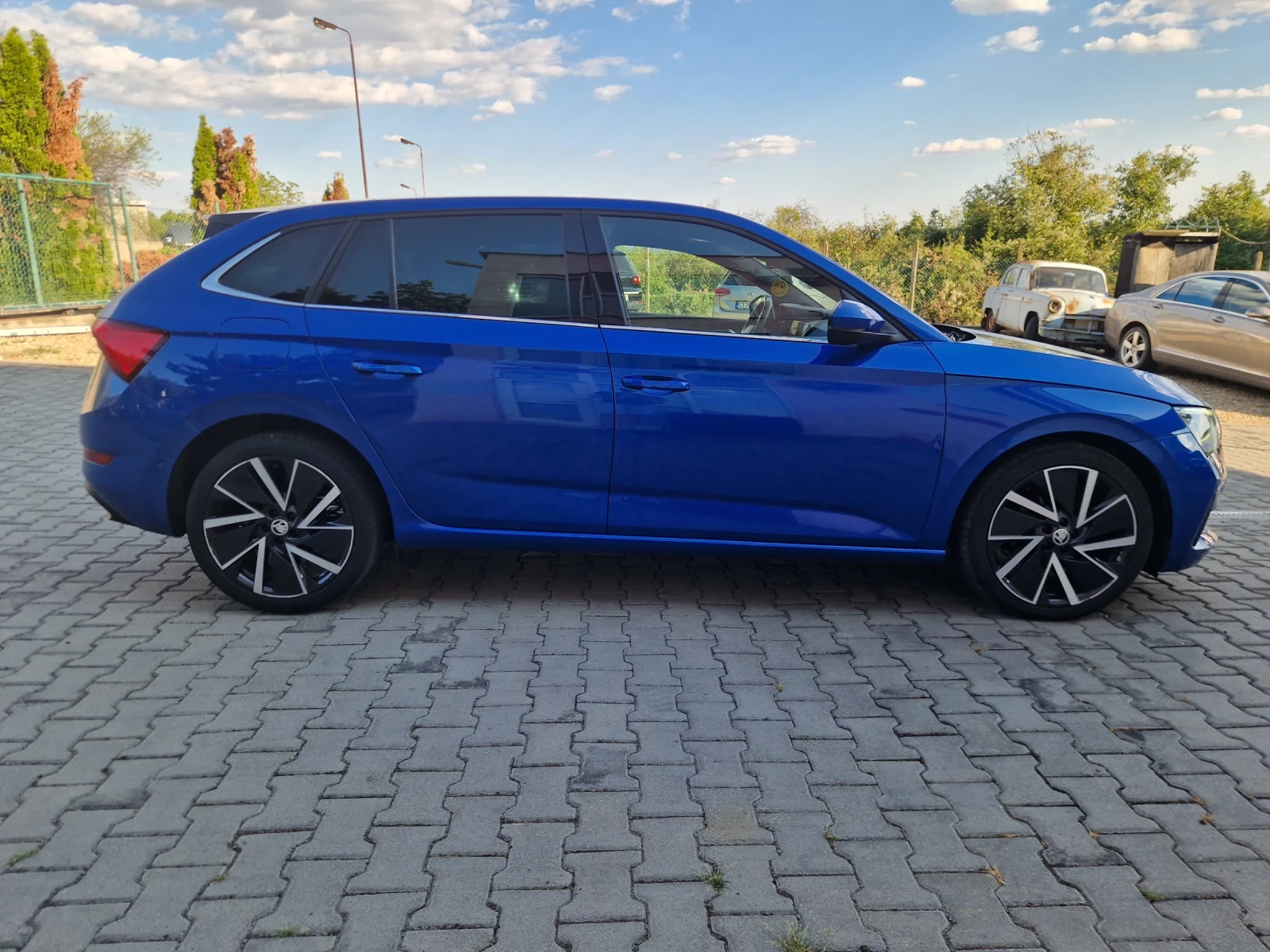 Skoda Scala 1.5 TSI DSG Панорама Камера Keyless Лед - изображение 4