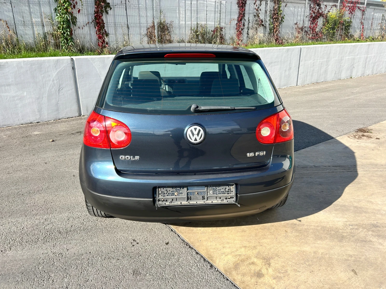 VW Golf 1.6FSI SPORT  - изображение 3