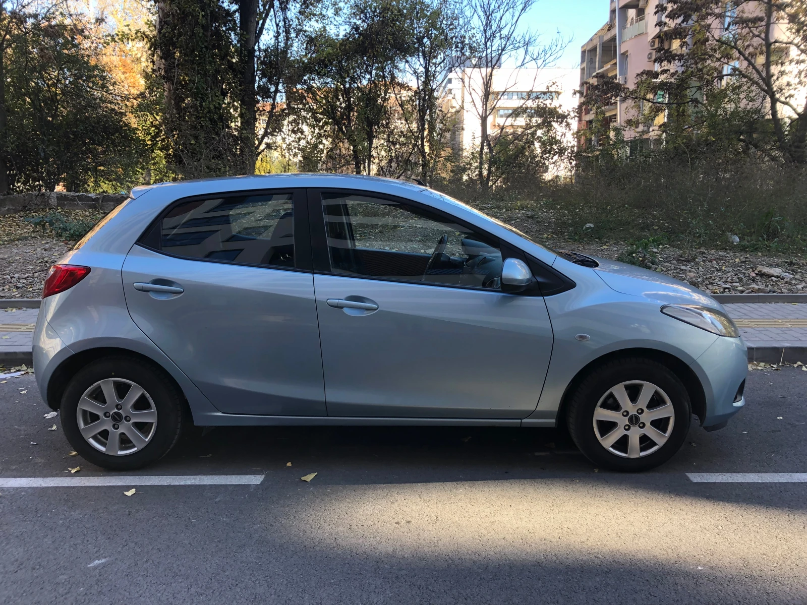 Mazda 2 1.5i Вс.платено - изображение 4