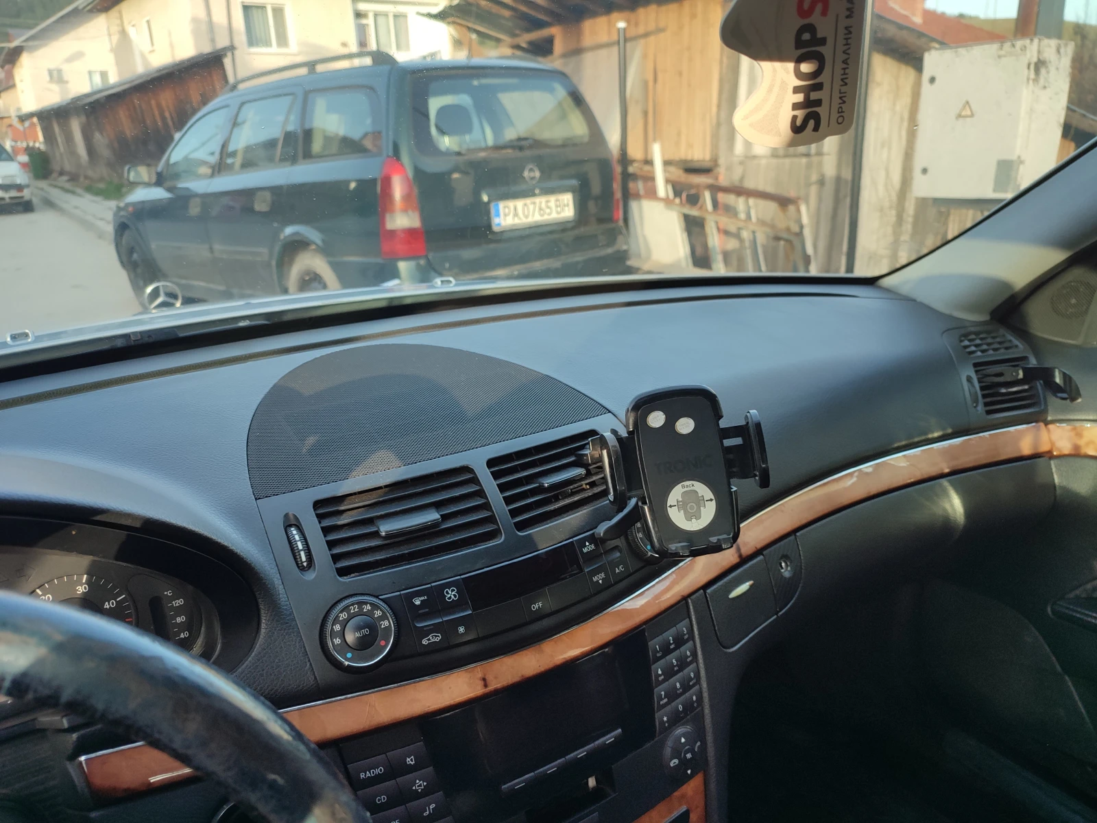 Mercedes-Benz E 270 | Mobile.bg — изображение 13