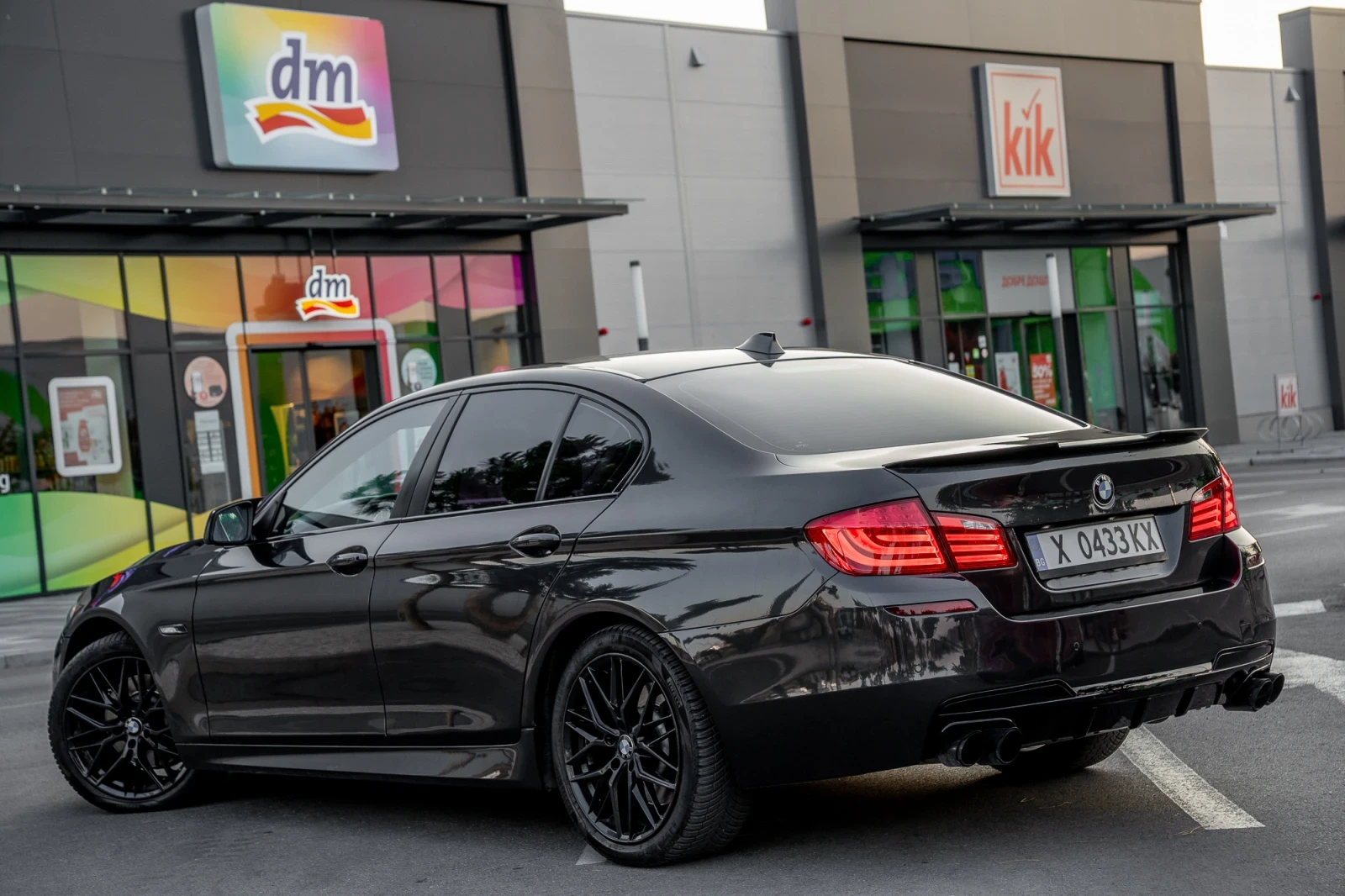 BMW 530 D X-DRIVE* СМЕНЕНИ ВЕРИГИ* М-ПАКЕТ - изображение 5