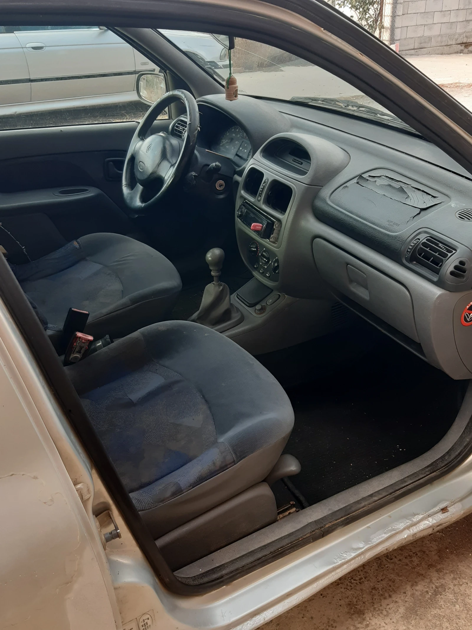 Renault Clio 1.9 D - изображение 8