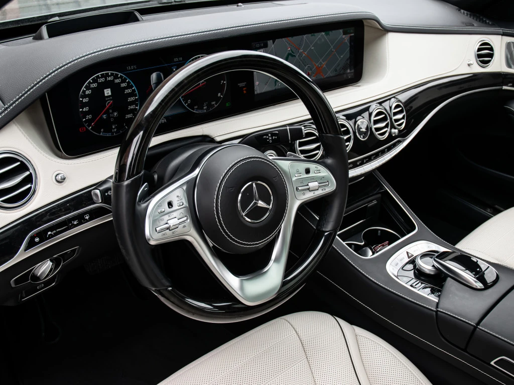 Mercedes-Benz S 560 4Matic / BURMESTER / HUD / 360 / PANO - изображение 9