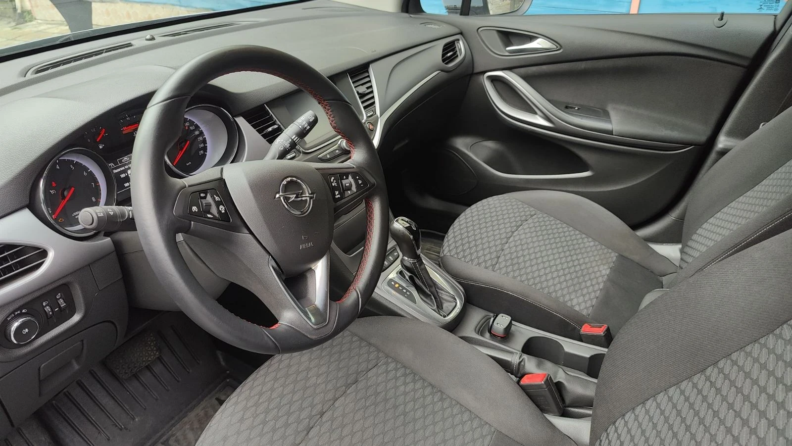 Opel Astra 1.4 Turbo  - изображение 7