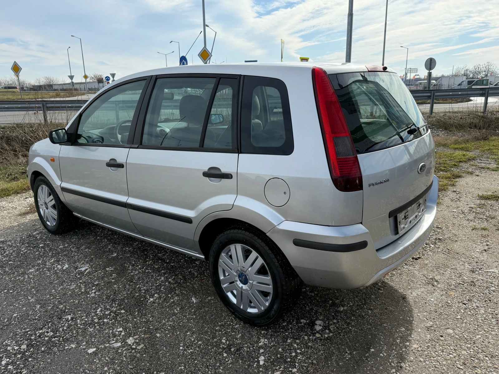 Ford Fusion 1.4TDCI - изображение 5