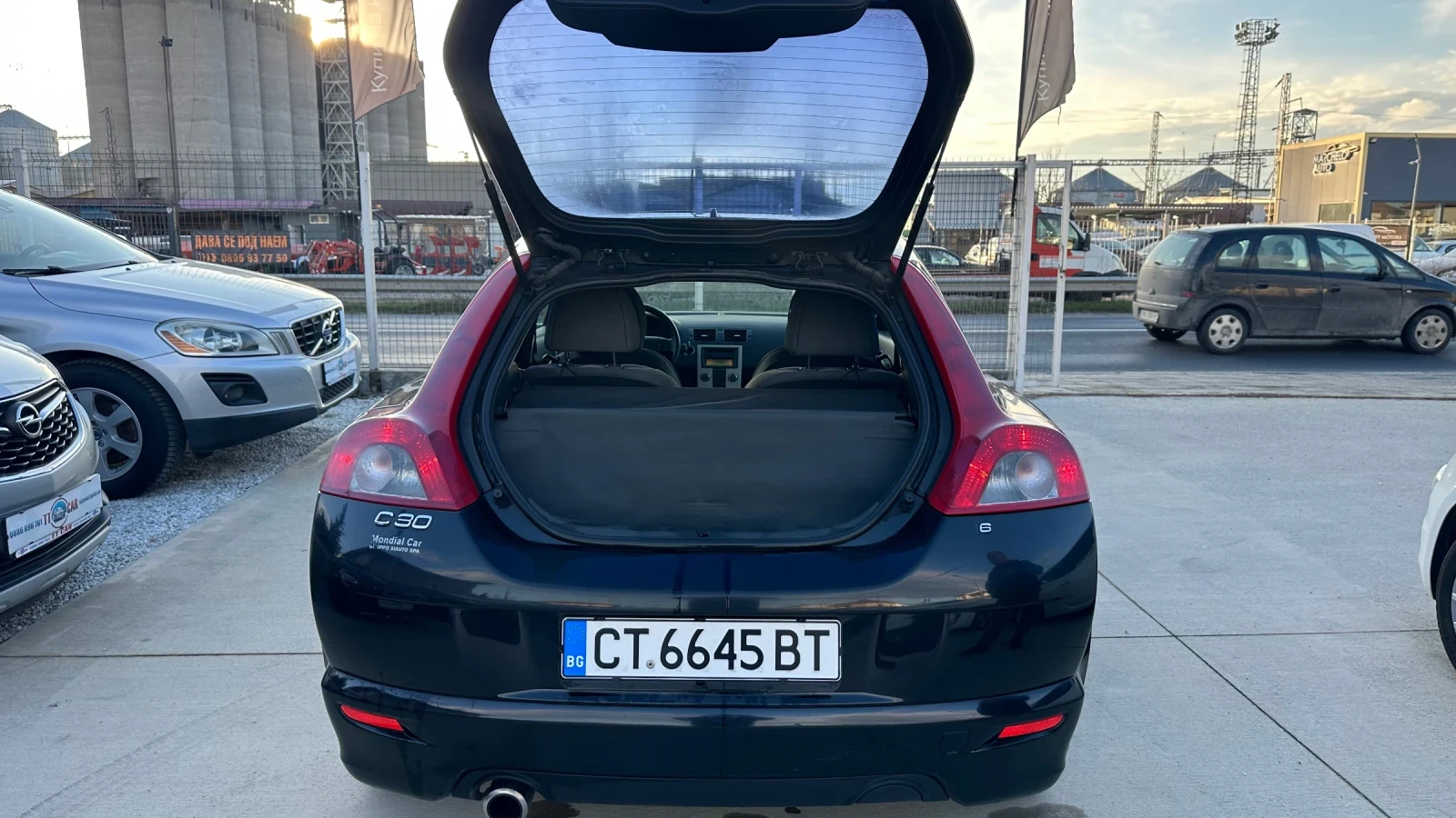 Volvo C30 1.6i 98k.�.�����������! ���! ���������! | Mobile.bg � ����������� 12