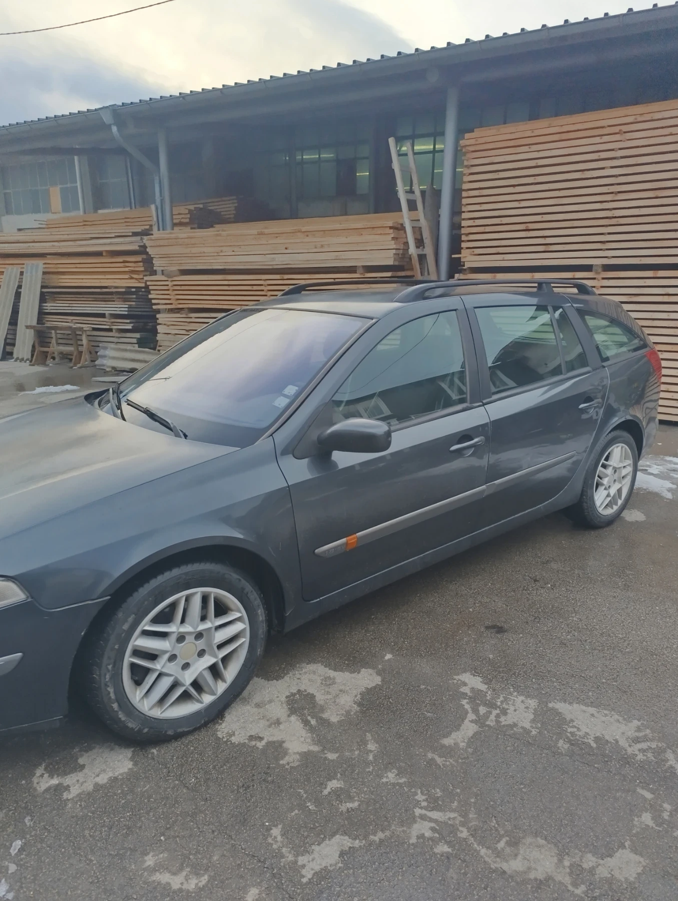 Renault Laguna 1.8 16V ГАЗ, снимка 3 - Автомобили и джипове - 53738034
