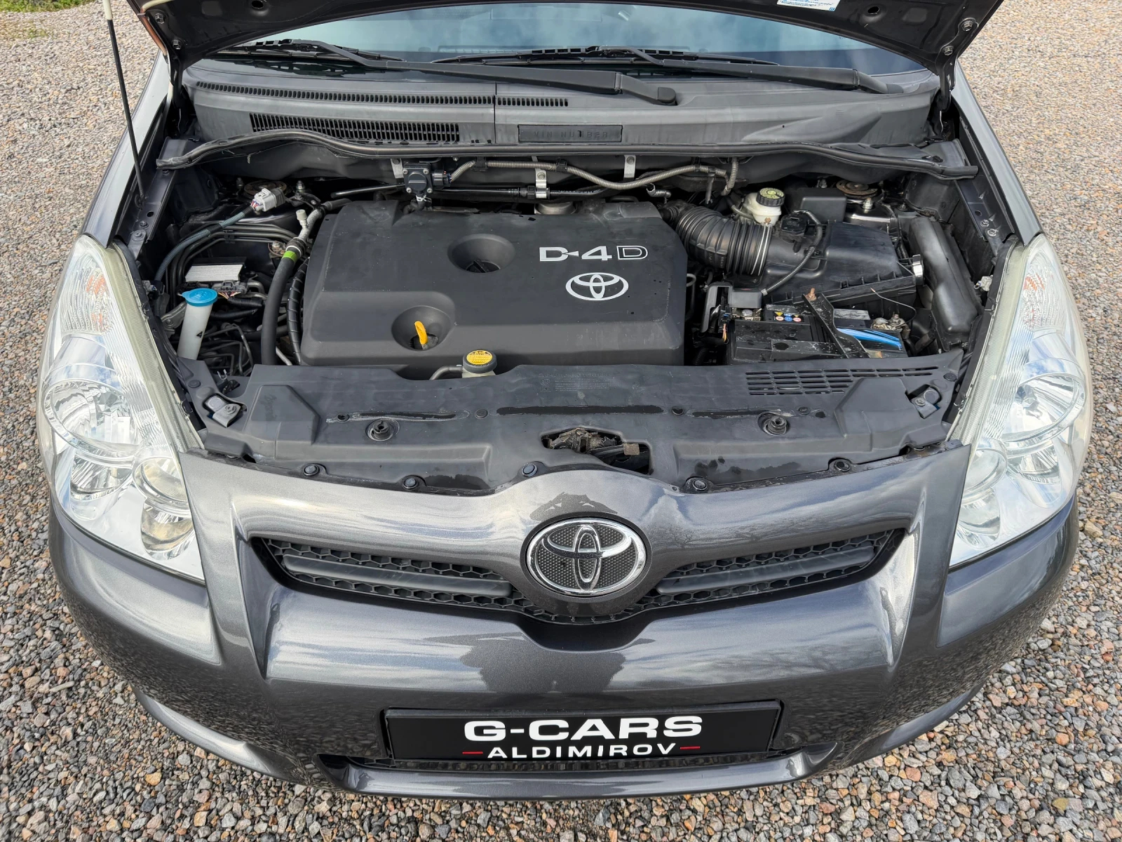 Toyota Corolla verso 2.2/136кс./КАТО НОВА, снимка 17 - Автомобили и джипове - 54069323