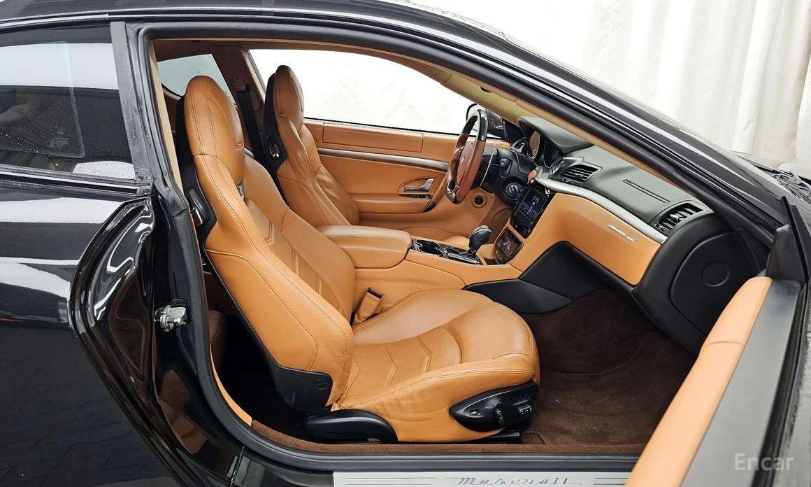 Maserati GranTurismo 4.7* SPORT* , снимка 15 - Автомобили и джипове - 54149761