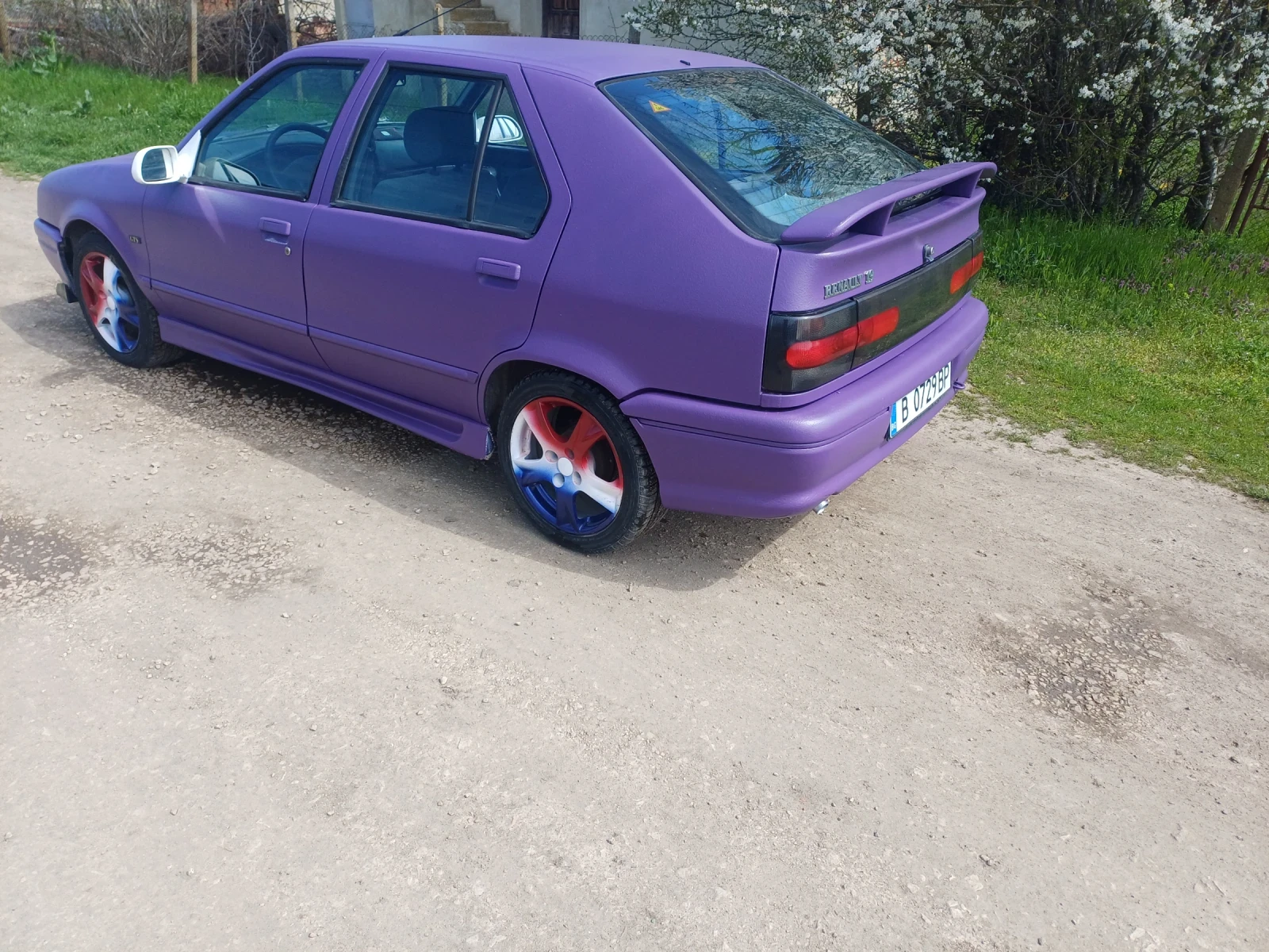 Renault 19 1.8mi, снимка 3 - Автомобили и джипове - 54290497