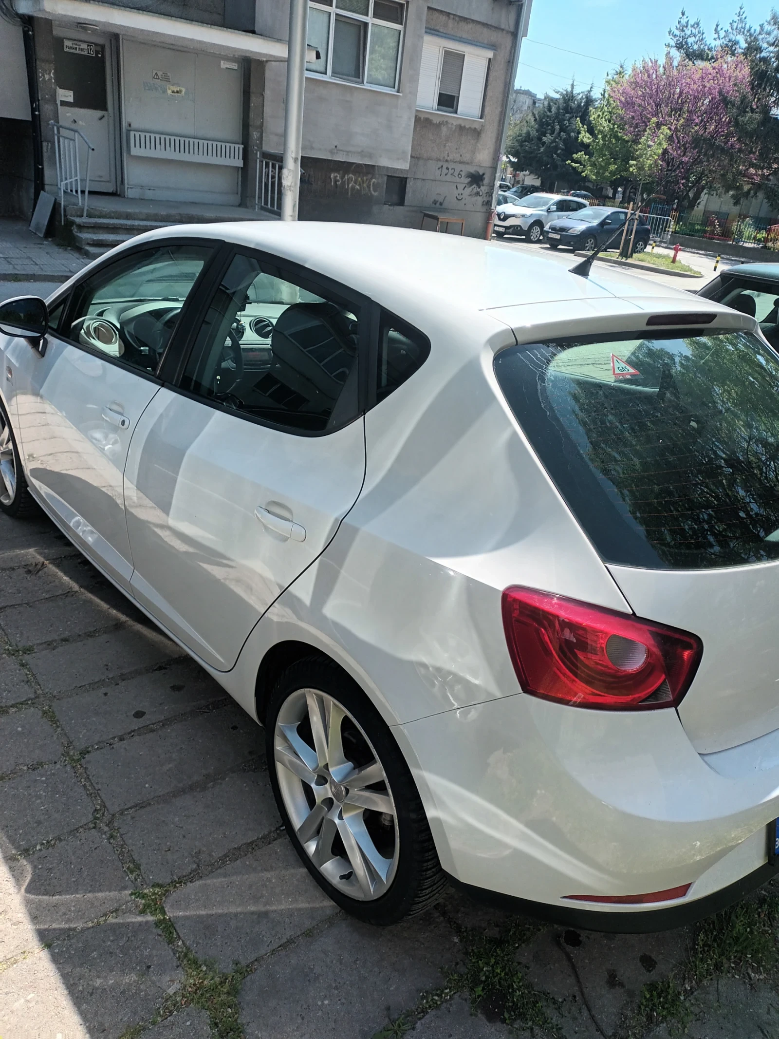 Seat Ibiza, снимка 6 - Автомобили и джипове - 54340479