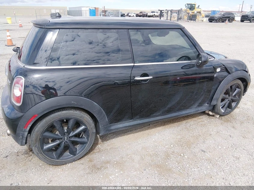 Mini Cooper 1.6L I-4 DOHC, VVT, 121HP Front Wheel Drive | Mobile.bg � ����������� 4