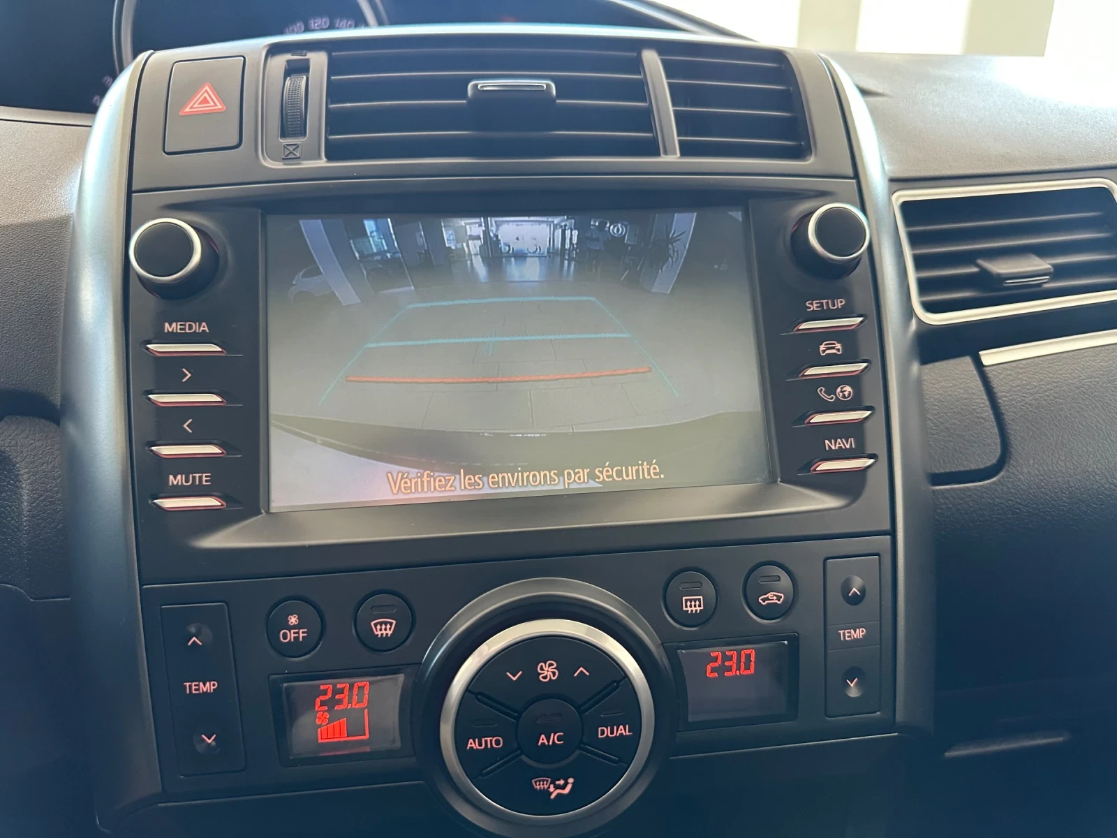 Toyota Verso 1.8VVT-i* Luxury | Mobile.bg � ����������� 15
