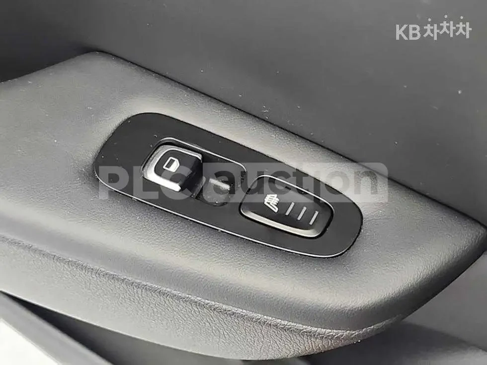 Kia Stinger 3.3 GT| 360| ОБДУХ| ПАНО| ВКЛ.ТЕХНОТЕСТ, снимка 14 - Автомобили и джипове - 54865436