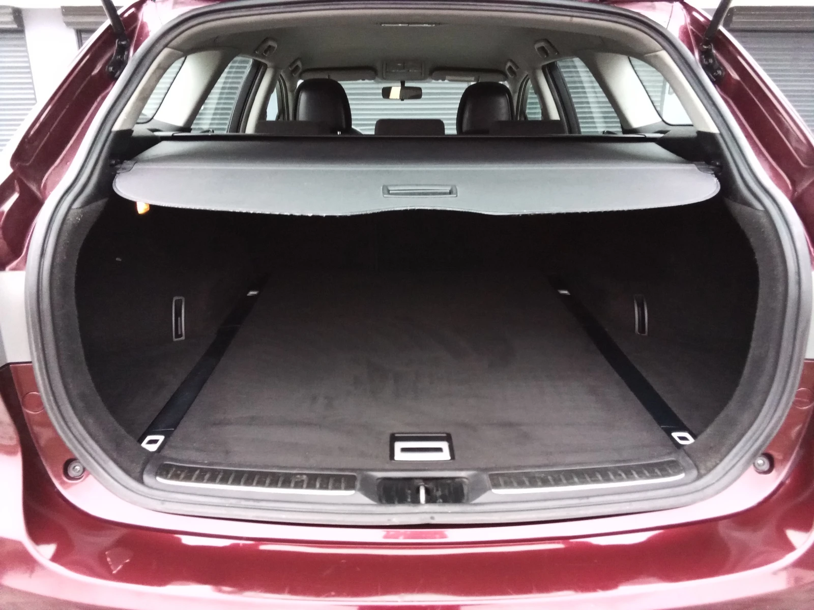 Toyota Avensis 2.0D4D-124kc. FACELIFT, снимка 14 - Автомобили и джипове - 54977966