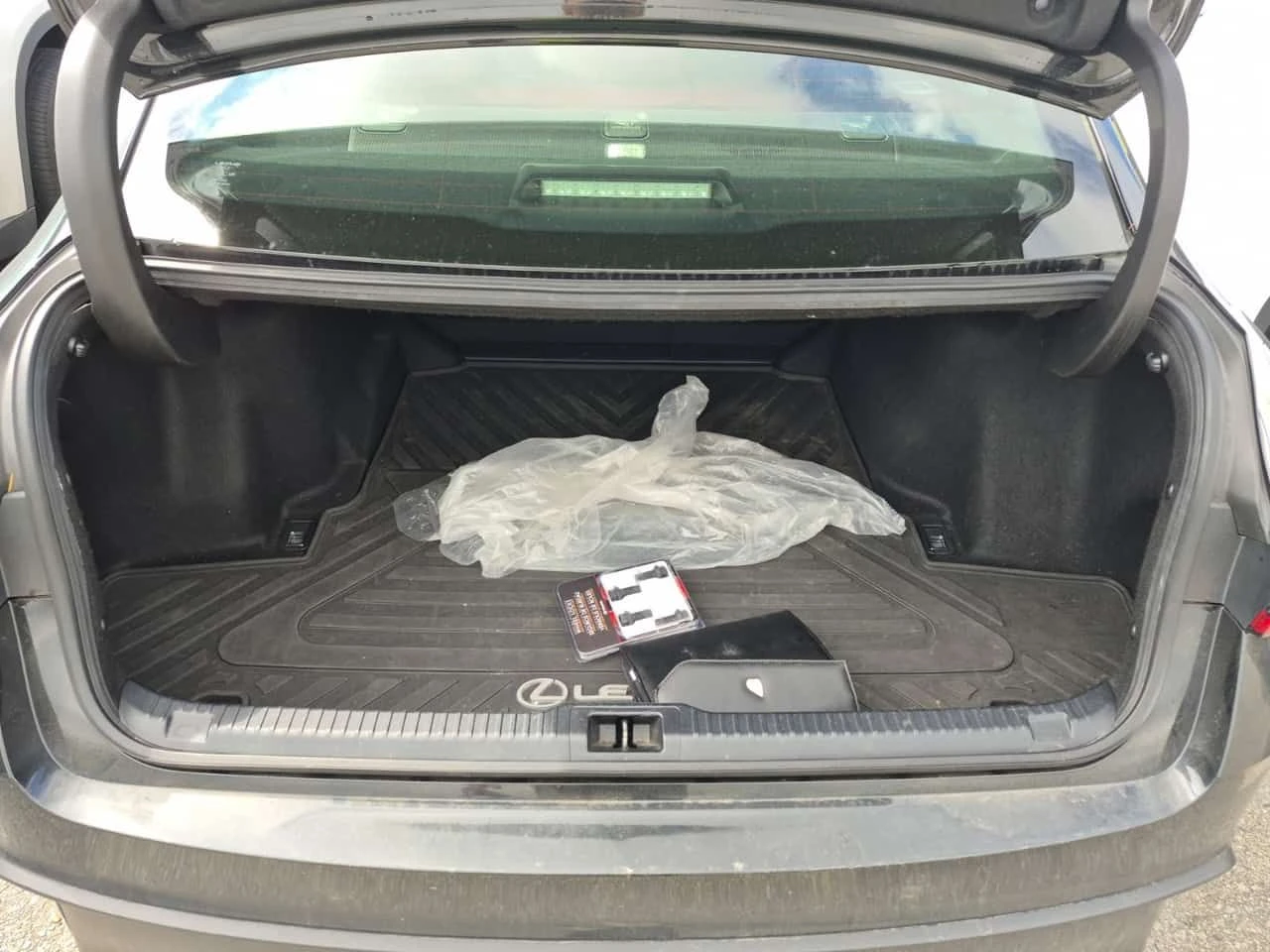 Lexus IS 300 * CARFAX * ��� ��������� *  | Mobile.bg � ����������� 13