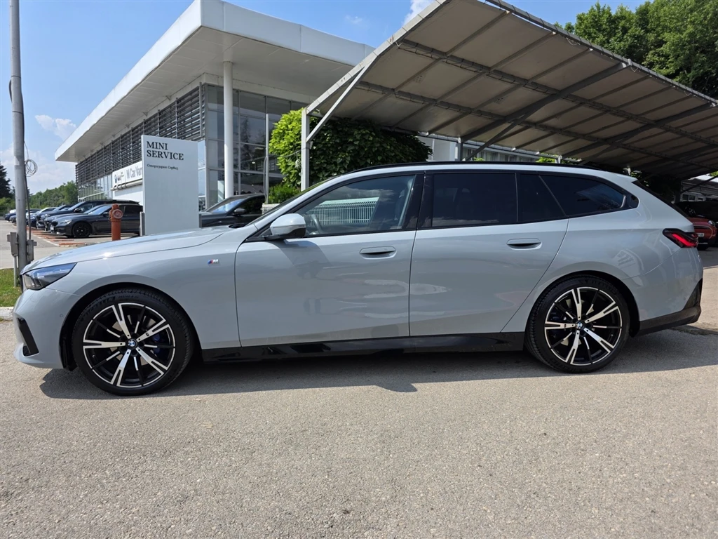 BMW 520 xDrive Touring, снимка 2 - Автомобили и джипове - 55232680