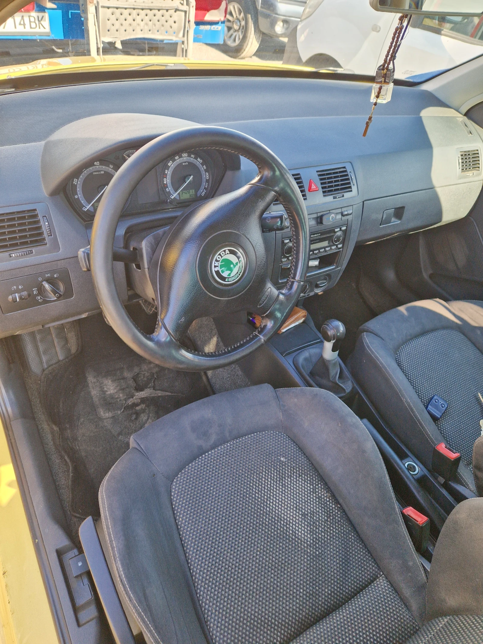 Skoda Fabia, снимка 9 - Автомобили и джипове - 55367914