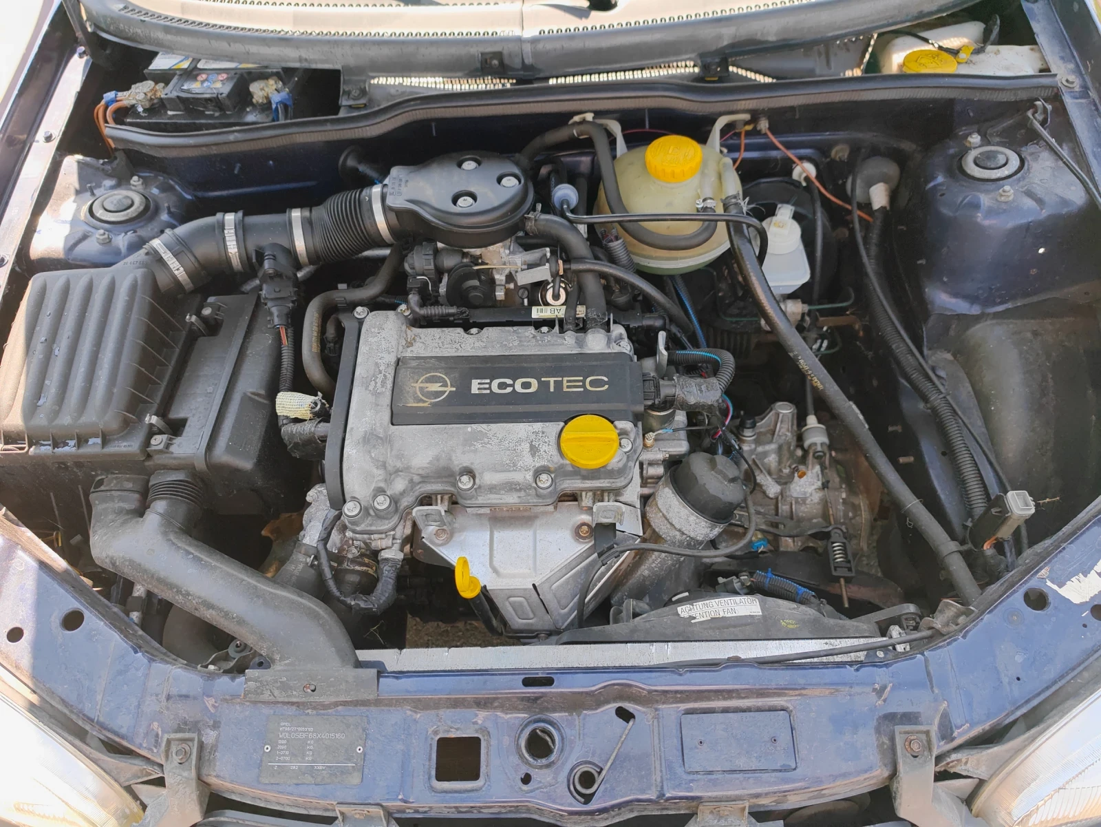 Opel Corsa 1.0i 12v, снимка 13 - Автомобили и джипове - 55536640