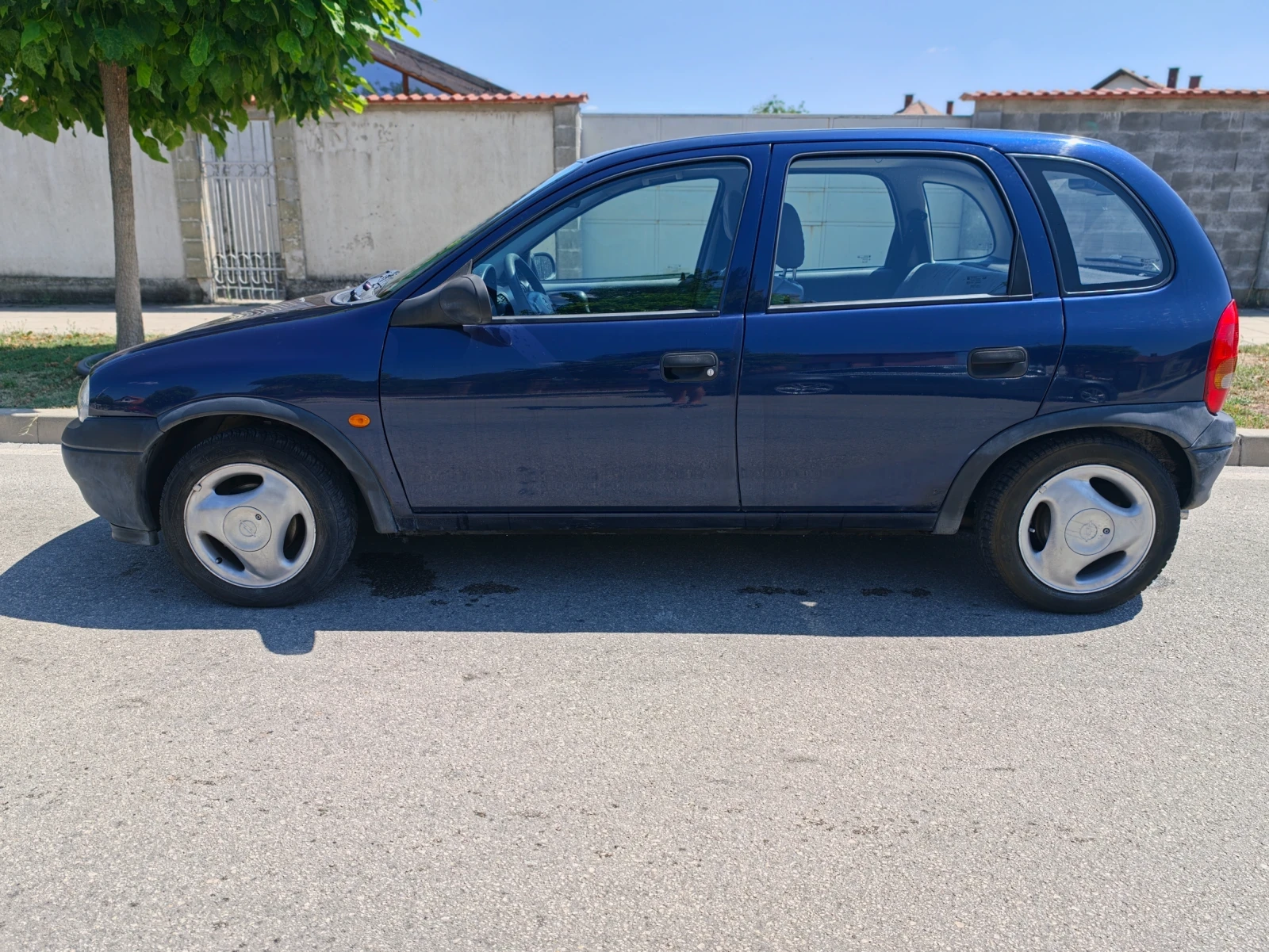 Opel Corsa 1.0i 12v, снимка 4 - Автомобили и джипове - 55536640