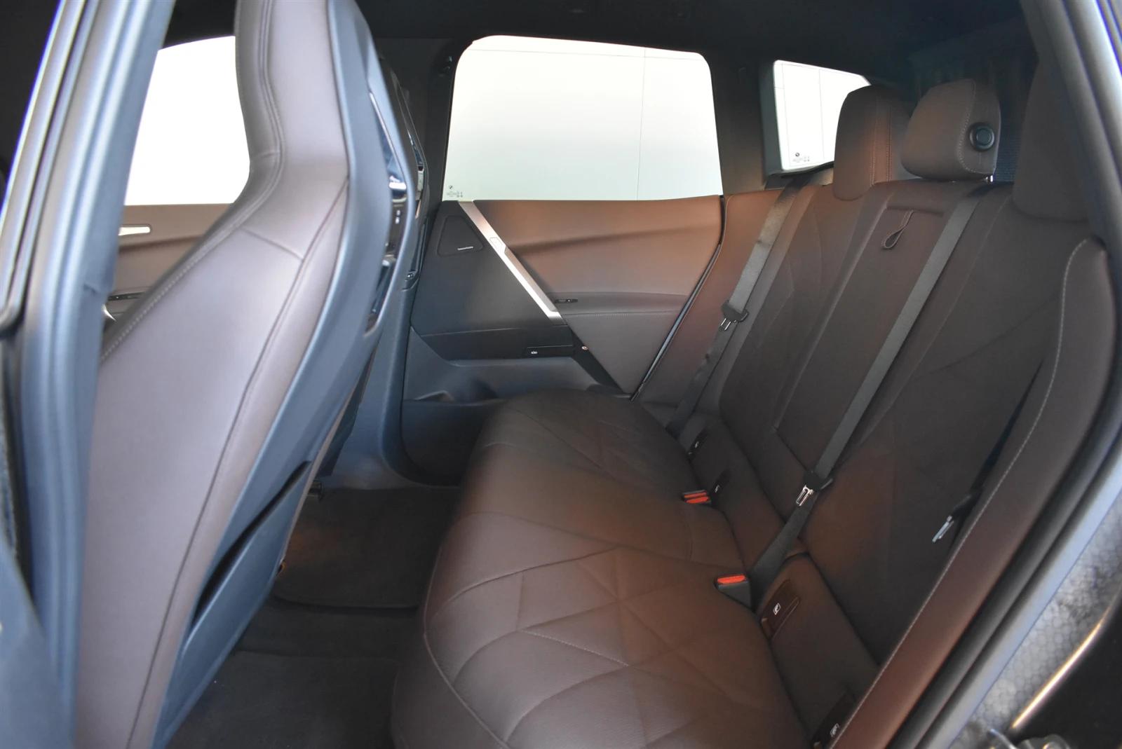 BMW iX xDrive45 | Mobile.bg � ����������� 13