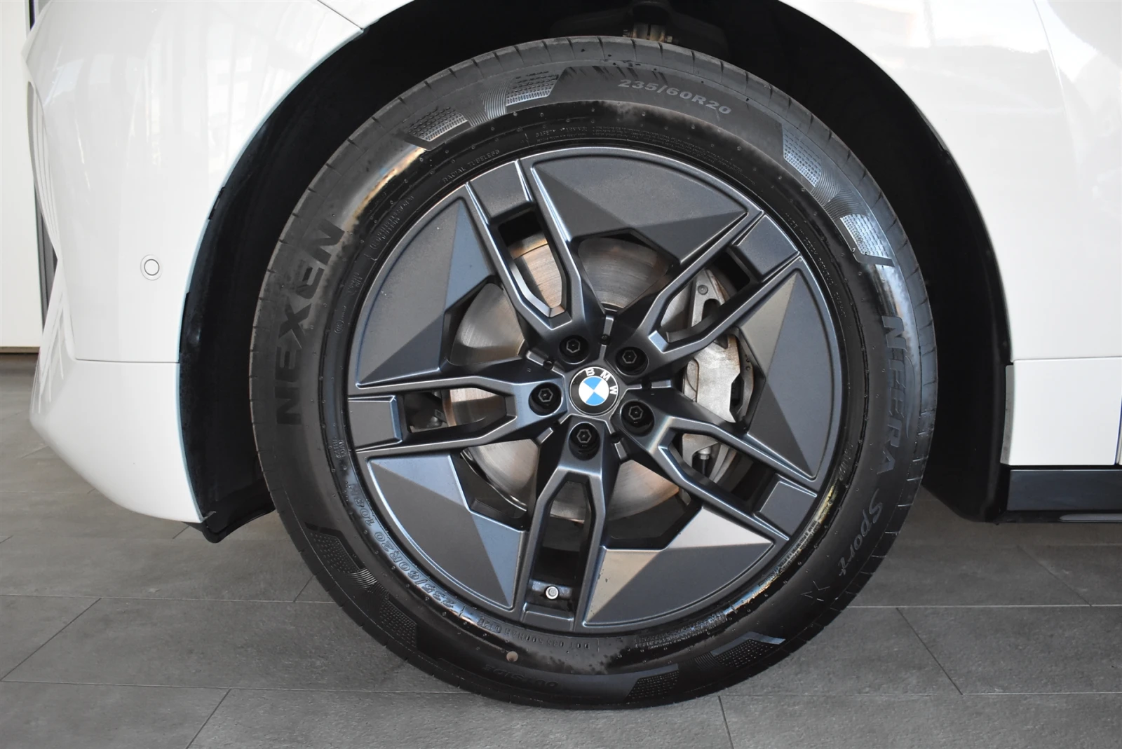 BMW iX xDrive45 | Mobile.bg � ����������� 5