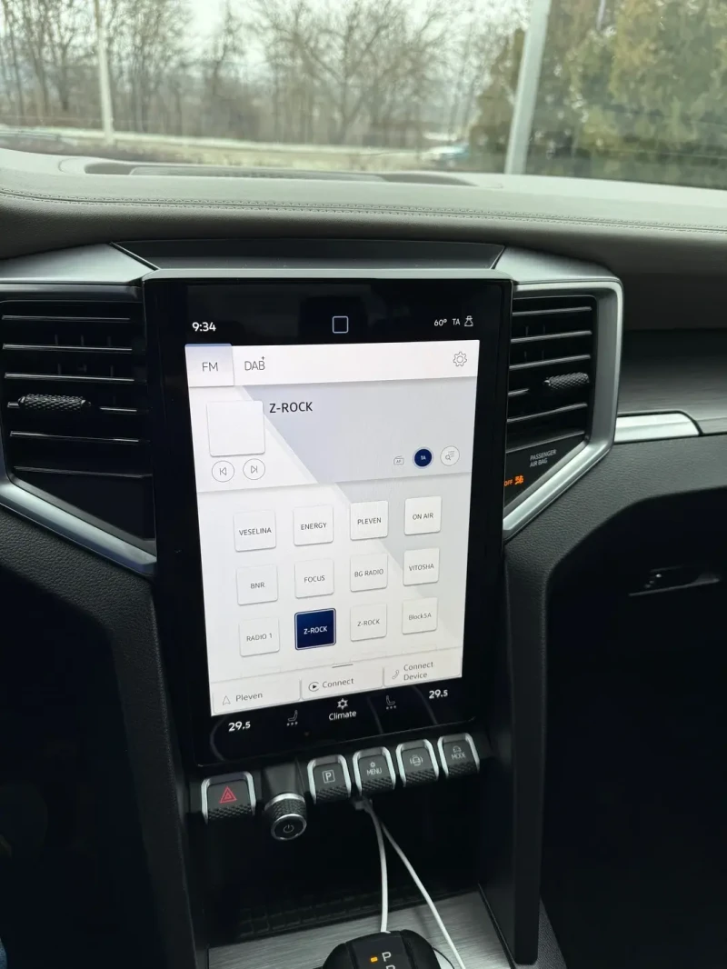 VW Amarok Aventura DC 4 Motion V6 3, O TDI 241 k.c 10AT, снимка 10 - Автомобили и джипове - 53227221