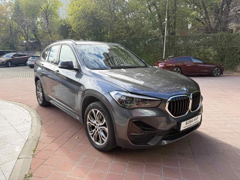 BMW X1 xDrive20d, снимка 3 - Автомобили и джипове - 52000313