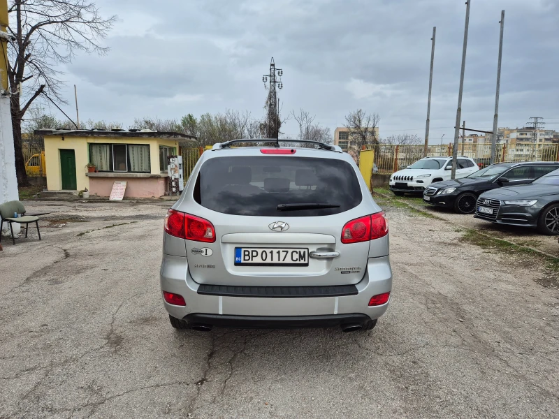 Hyundai Santa fe 2.2CRDI АВТОМАТ ITALY УНИКАТ, снимка 6 - Автомобили и джипове - 52553387