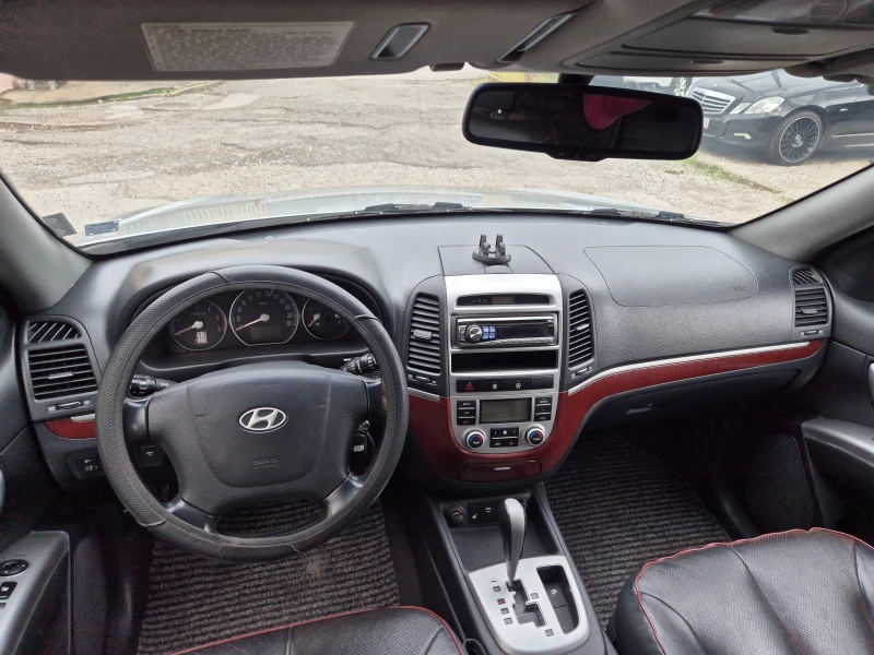 Hyundai Santa fe 2.2CRDI АВТОМАТ ITALY УНИКАТ, снимка 13 - Автомобили и джипове - 52553387