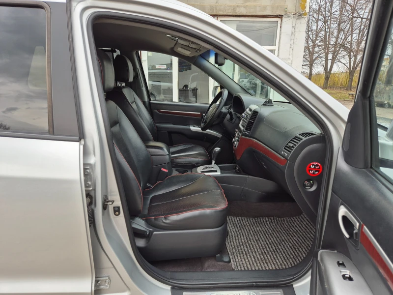 Hyundai Santa fe 2.2CRDI АВТОМАТ ITALY УНИКАТ, снимка 11 - Автомобили и джипове - 52553387