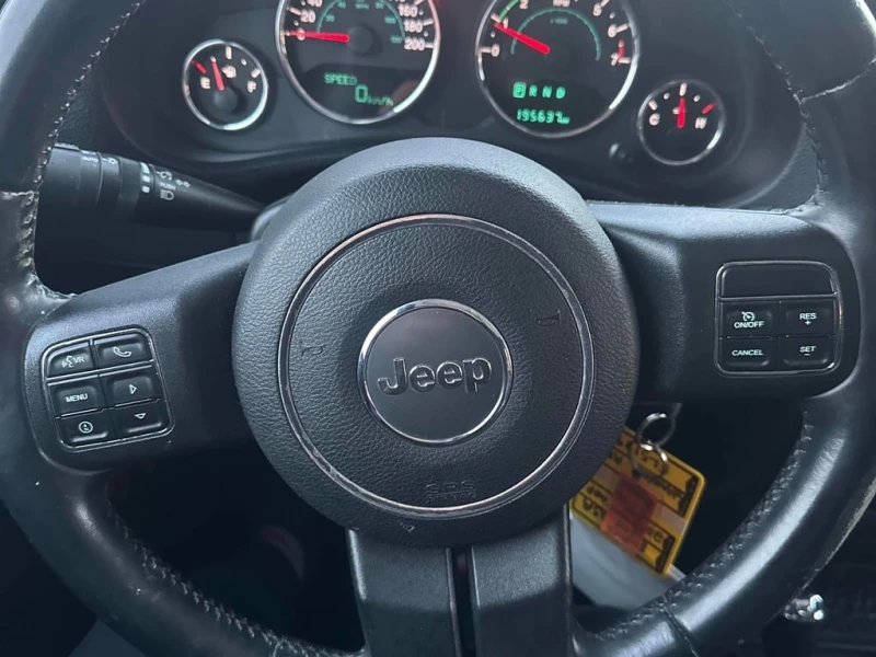 Jeep Wrangler * Sahara * CARFAX * БЕЗ ПЪРВОНАЧАЛНА ВНОСКА, снимка 11 - Автомобили и джипове - 52959407