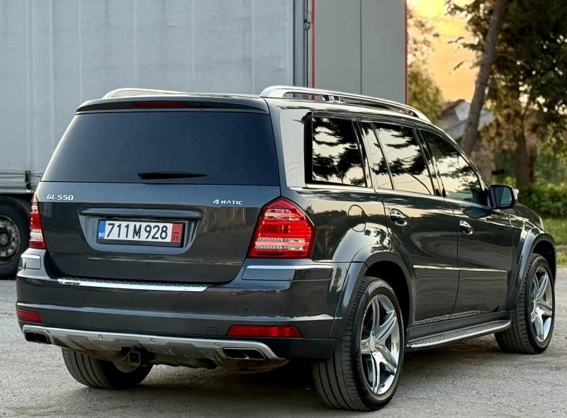 Mercedes-Benz GL 550, снимка 10 - Автомобили и джипове - 53043415