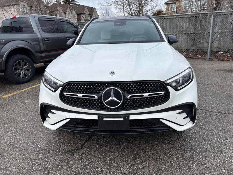 Mercedes-Benz GLC 300 * CARFAX * БЕЗ ПЪРВОНАЧАЛНА ВНОСКА, снимка 3 - Автомобили и джипове - 53140938