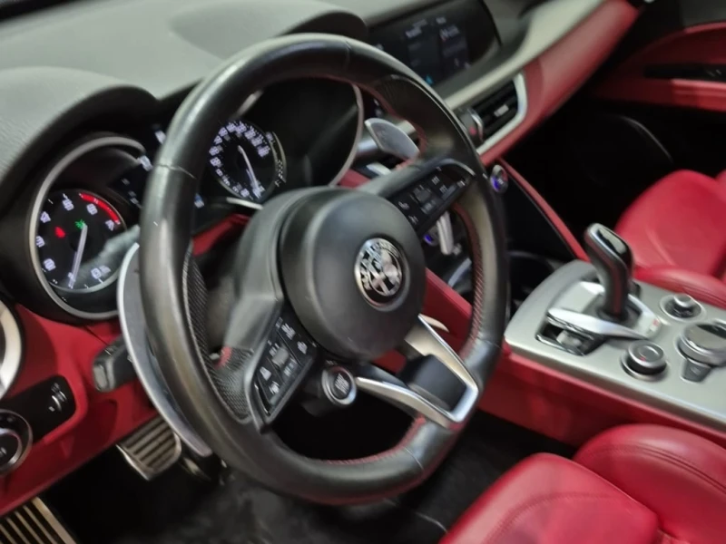 Alfa Romeo Stelvio * TI SPORT * CARFAX * ЦЕНА ДО БГ, снимка 9 - Автомобили и джипове - 53209997