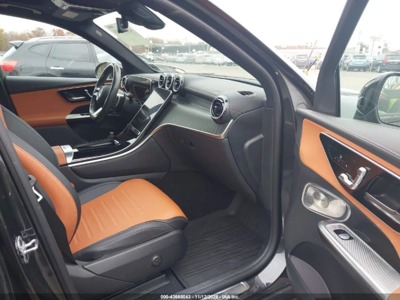 Mercedes-Benz GLC 300 2.0L I-4 DI, DOHC, VVT, TURBO, 255HP All Wheel, снимка 10 - Автомобили и джипове - 53214938