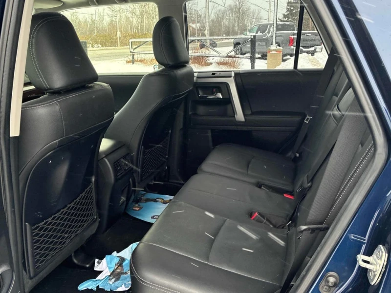 Toyota 4runner * 4WD * CARFAX * БЕЗ ПЪРВОНАЧАЛНА ВНОСКА, снимка 12 - Автомобили и джипове - 53215173