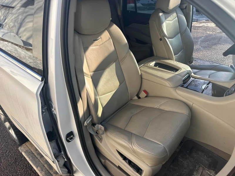 Cadillac Escalade * Premium Luxury * CARFAX * ОБДУХВАНЕ* ПАНОРАМА* , снимка 12 - Автомобили и джипове - 53464184