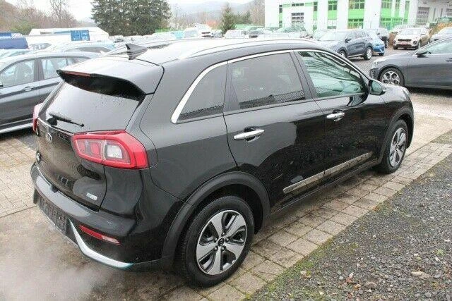 Kia Niro На части 1.6GDI HIBRID, снимка 7 - Автомобили и джипове - 36152110