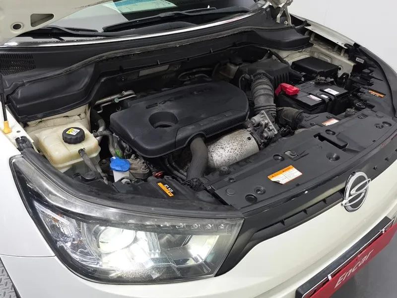 SsangYong Tivoli Diesel Lx 4Wd, снимка 6 - Автомобили и джипове - 55725121
